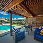 Villa Nomilou Beach avec Accès direct à la Plages